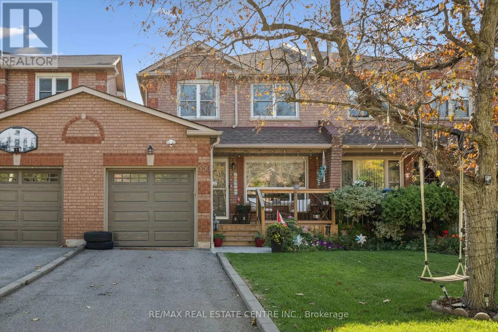 Row / Townhouse for rent: 550 Ashprior Avenue, Mississauga, Ontario L5R 3N2