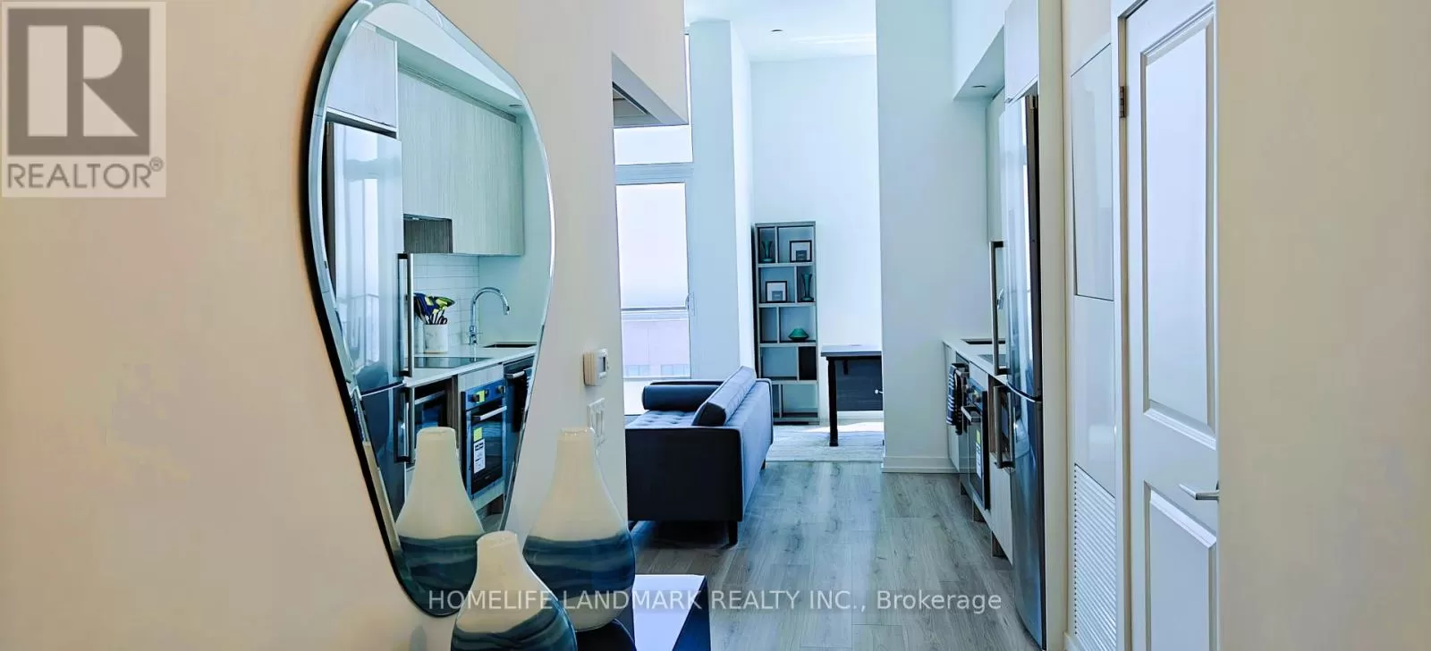 Apartment for rent: 5501 - 395 Bloor Street S, Toronto, Ontario M4W 0B4