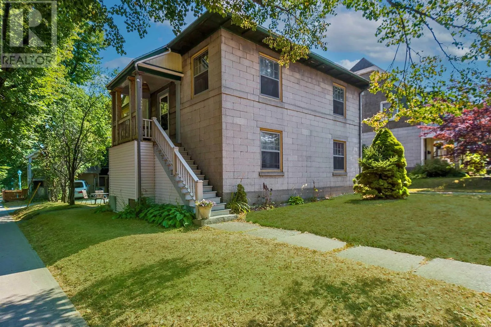 Duplex for rent: 5508-5512 Sebastian Place, Halifax, Nova Scotia B3K 2K6