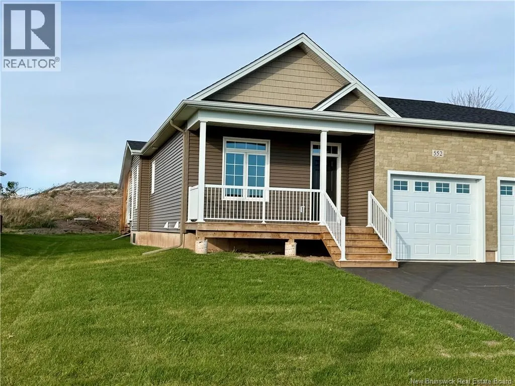 552 Royal Oaks Boulevard, Moncton, New Brunswick E1H 3S7