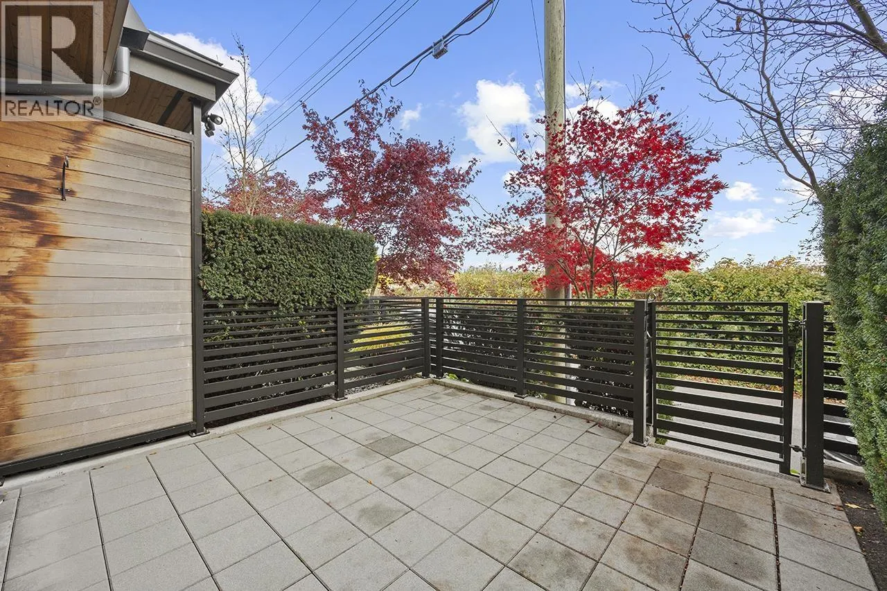 Row / Townhouse for rent: 5522 Oak Street, Vancouver, British Columbia V6M 2V6