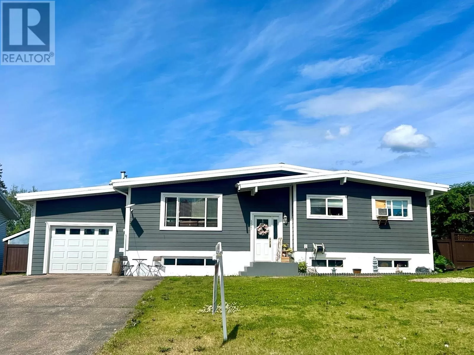 House for rent: 5527 53 Street, Fort Nelson, British Columbia V0C 1R0