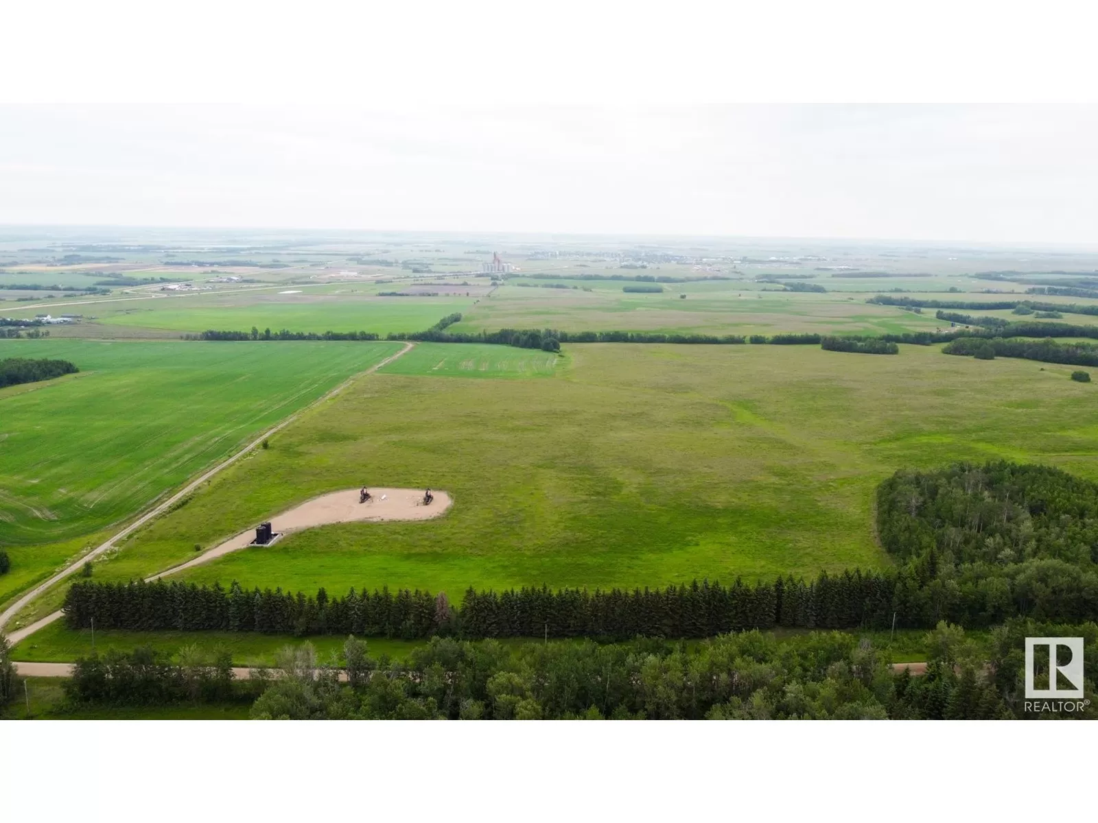 No Building for rent: 553zz Range Road 201, Rural Lamont County, Alberta T0B 2R0