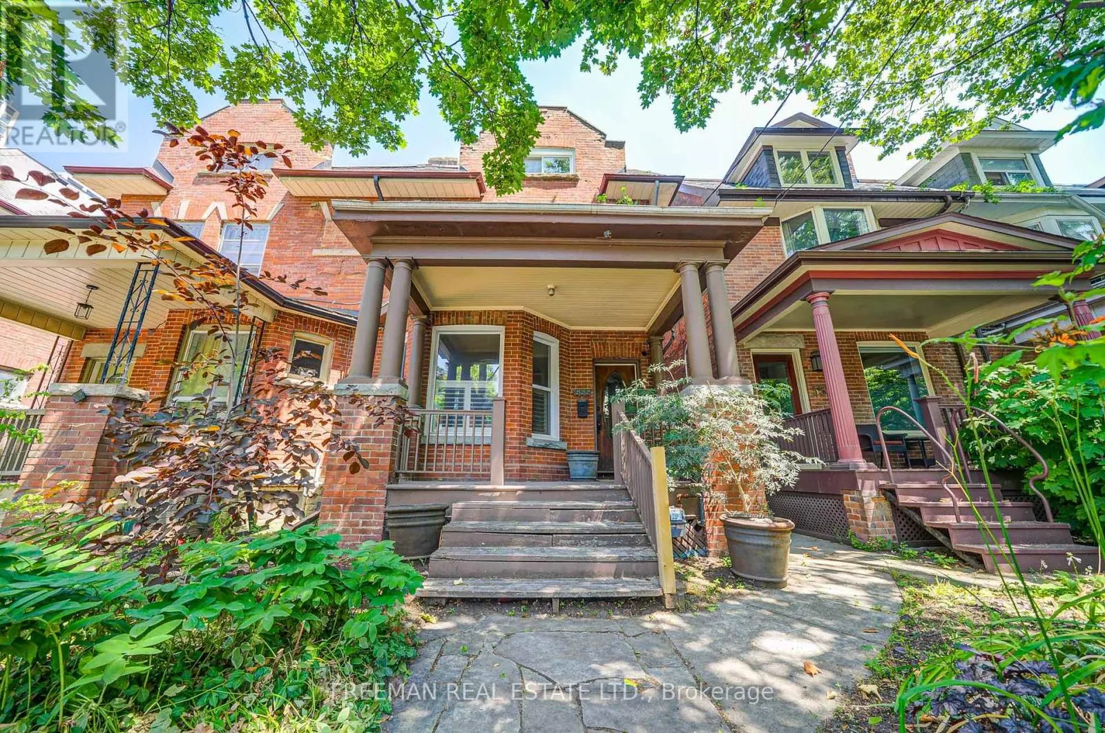 House for rent: 555 Markham Street, Toronto, Ontario M6G 2L6