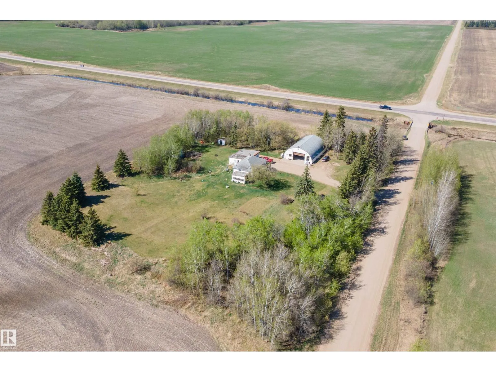 House for rent: 55532 Rge Road 250, Rural Sturgeon County, Alberta T8R 0M8