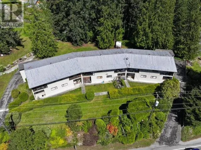 5580 Manson Ave, Powell River, British Columbia
