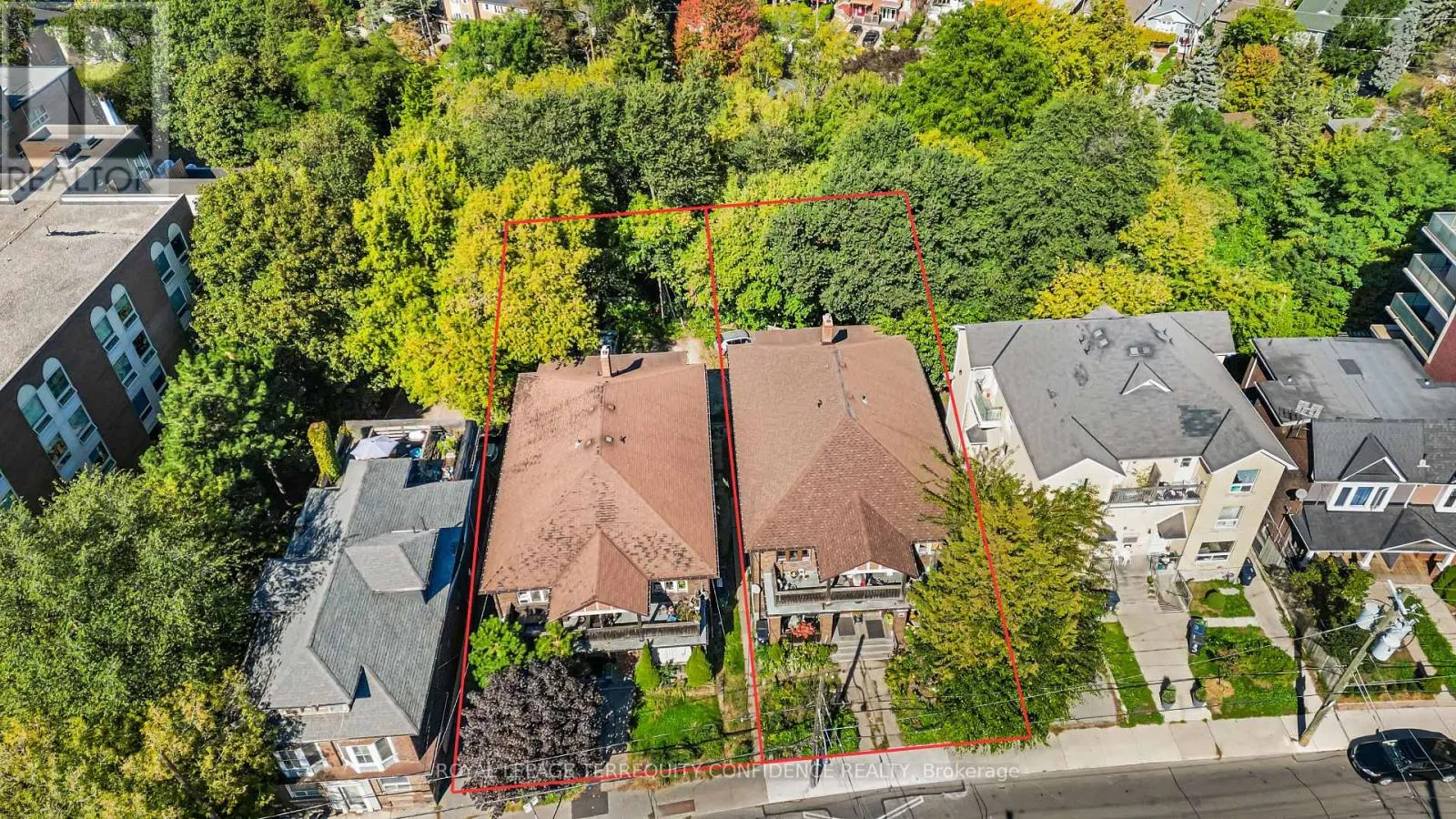 Other for rent: 558-562 Kingston Road, Toronto, Ontario M4E 1P9