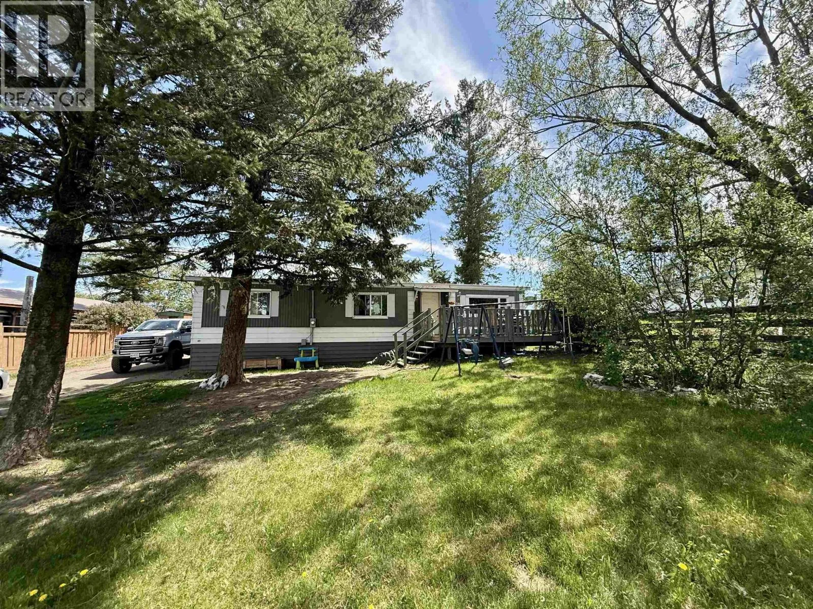 Manufactured Home/Mobile for rent: 5586 103 Mile Lake Road, 103 Mile House, British Columbia V0K 2E1