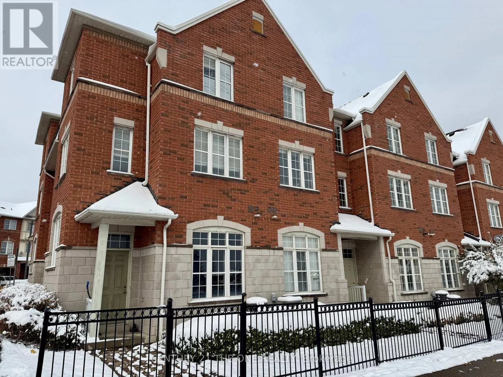 Row / Townhouse for rent: 56 - 3030 Breakwater Court, Mississauga, Ontario L5B 4N8