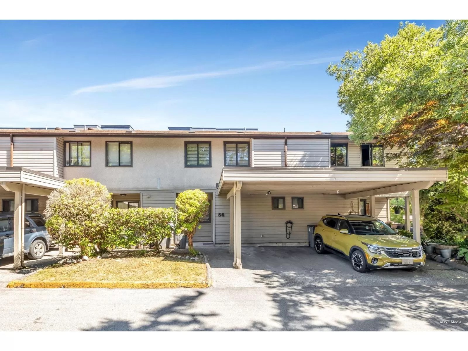 Row / Townhouse for rent: 56 9955 140 Street, Surrey, British Columbia V3T 4M4