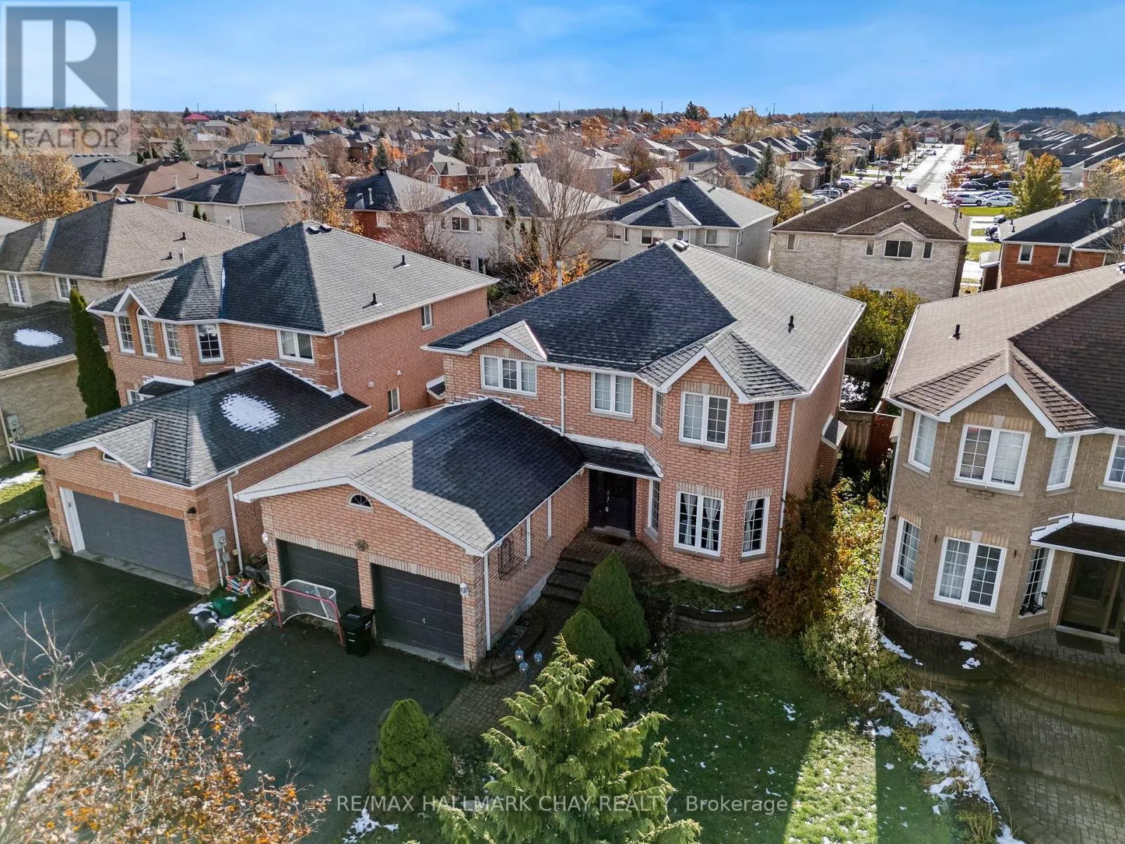 House for rent: 56 Hubbert Crescent, Barrie, Ontario L4N 9M4