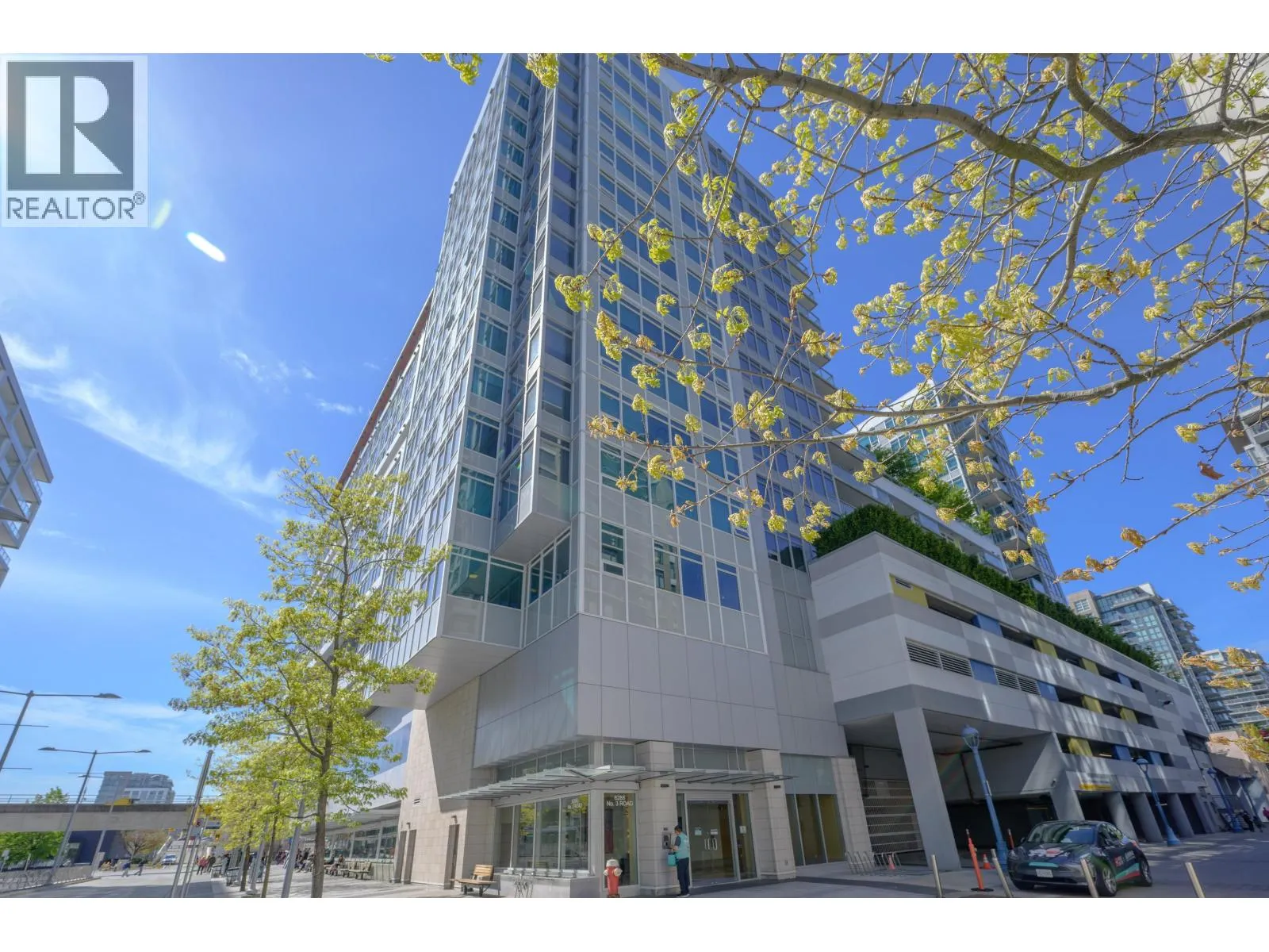 Apartment for rent: 560 6288 No. 3 Road, Richmond, British Columbia V6Y 0J4