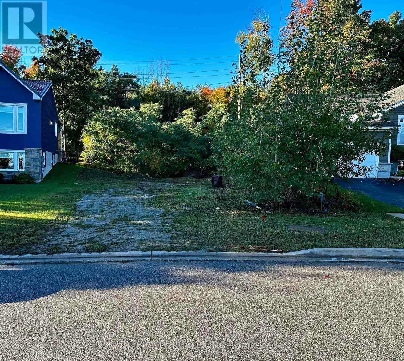 560 Taylor Drive N, Midland, Ontario L4R 0E2