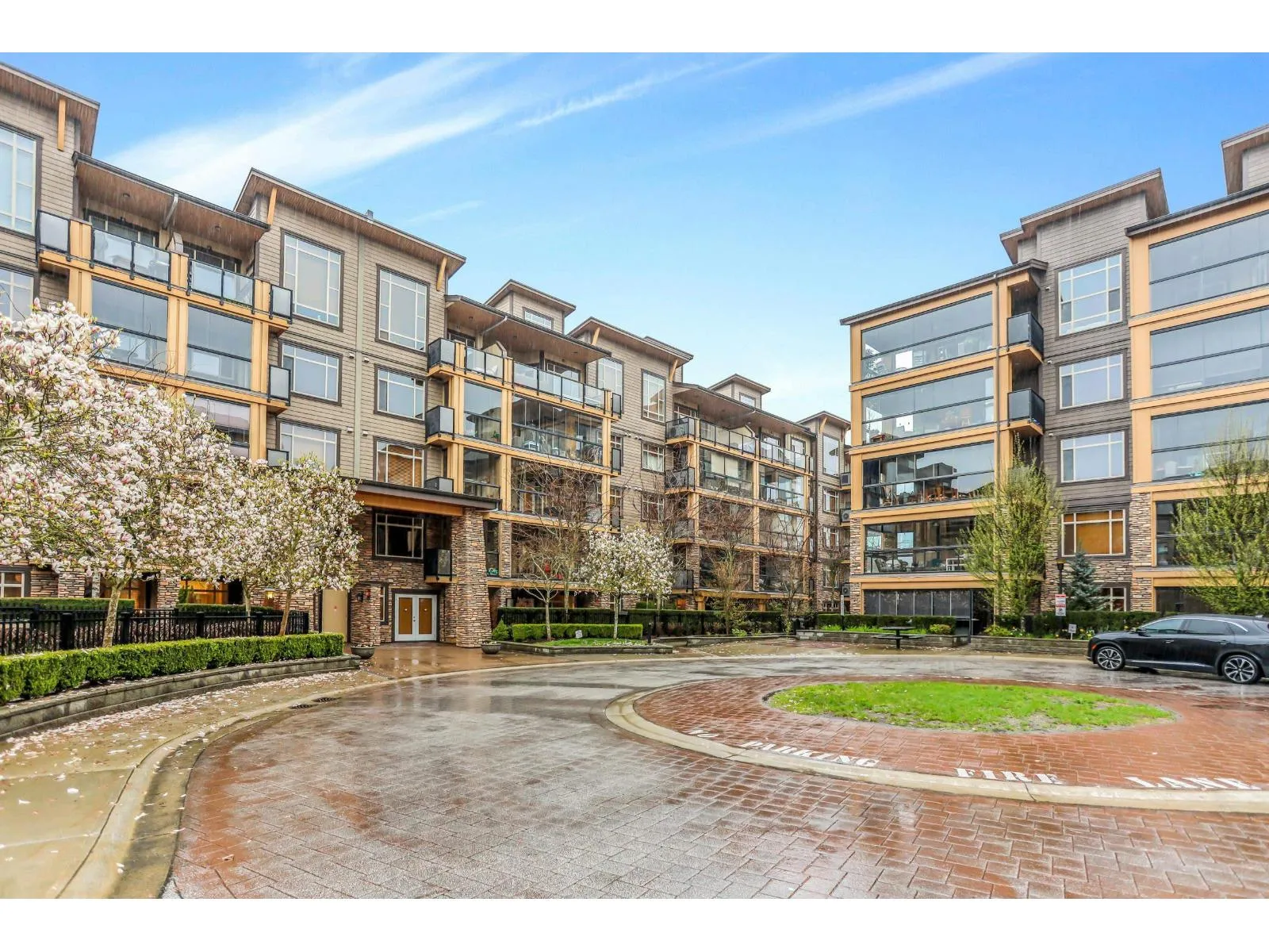 Apartment for rent: 561 8258 207a Street, Langley, British Columbia V2Y 0N4