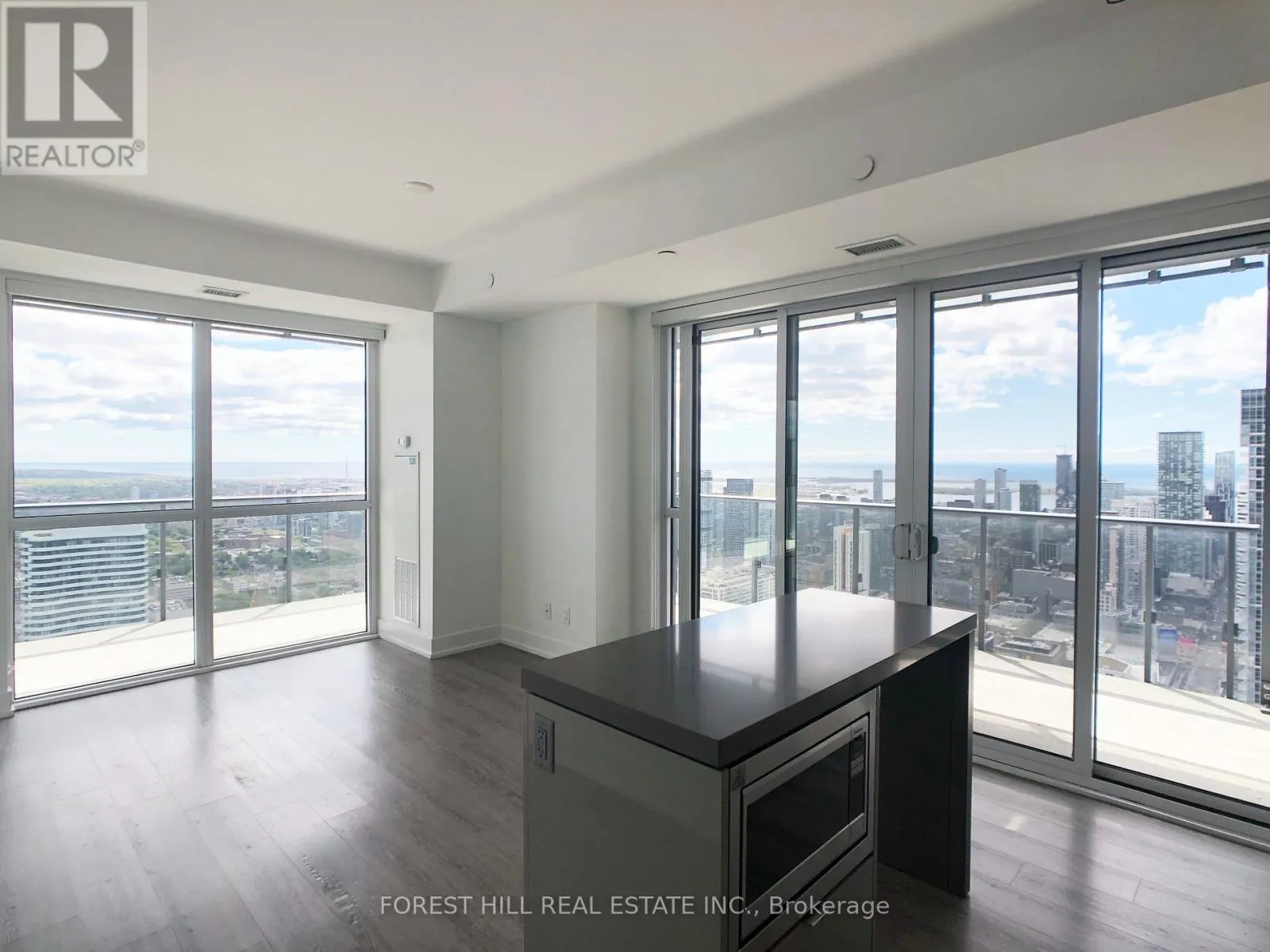 Apartment for rent: 5610 - 7 Grenville Street, Toronto, Ontario M4Y 0E9