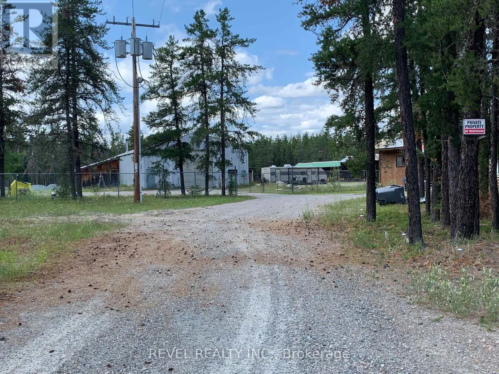 Warehouse for rent: 5615 Municipal Road, Iroquois Falls, Ontario P0N 1A0