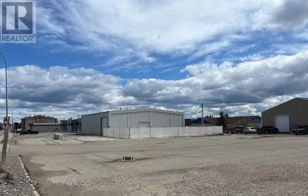 Retail for rent: 5625 4 Avenue, Edson, Alberta T7E 1L6