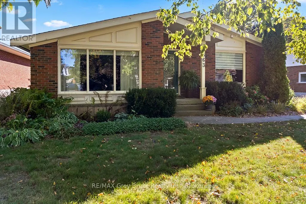 House for rent: 563 21 Street W, Owen Sound, Ontario N4K 4E7