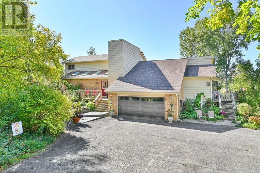 House for rent: 563 Flying Club Road, Quinte West, Ontario K0K 3E0