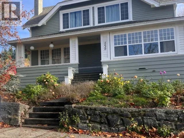 House for rent: 5630 Marine Ave, Powell River, British Columbia V8A 2M3