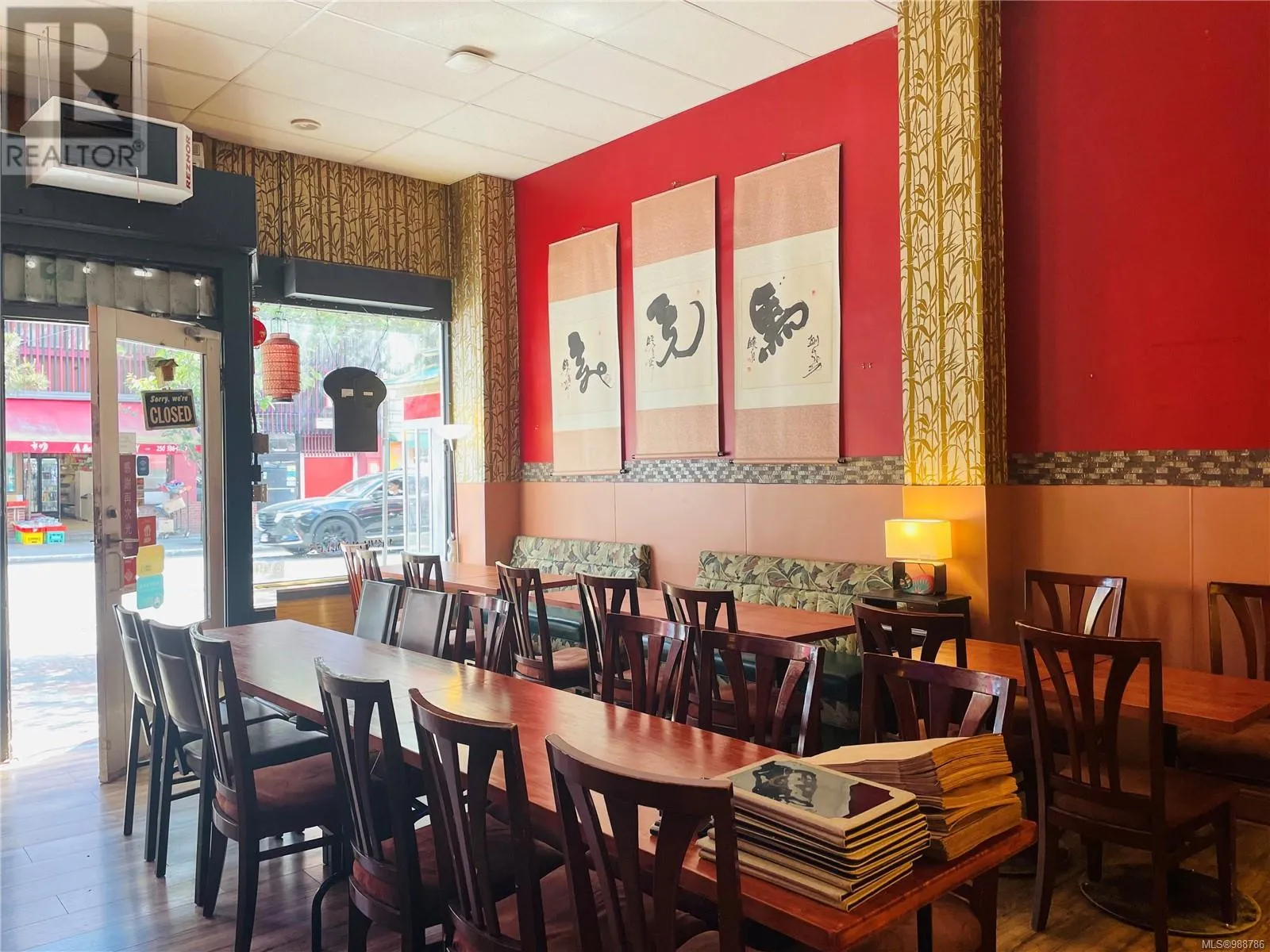 564 Fisgard St, Victoria, British Columbia V8W 1R4