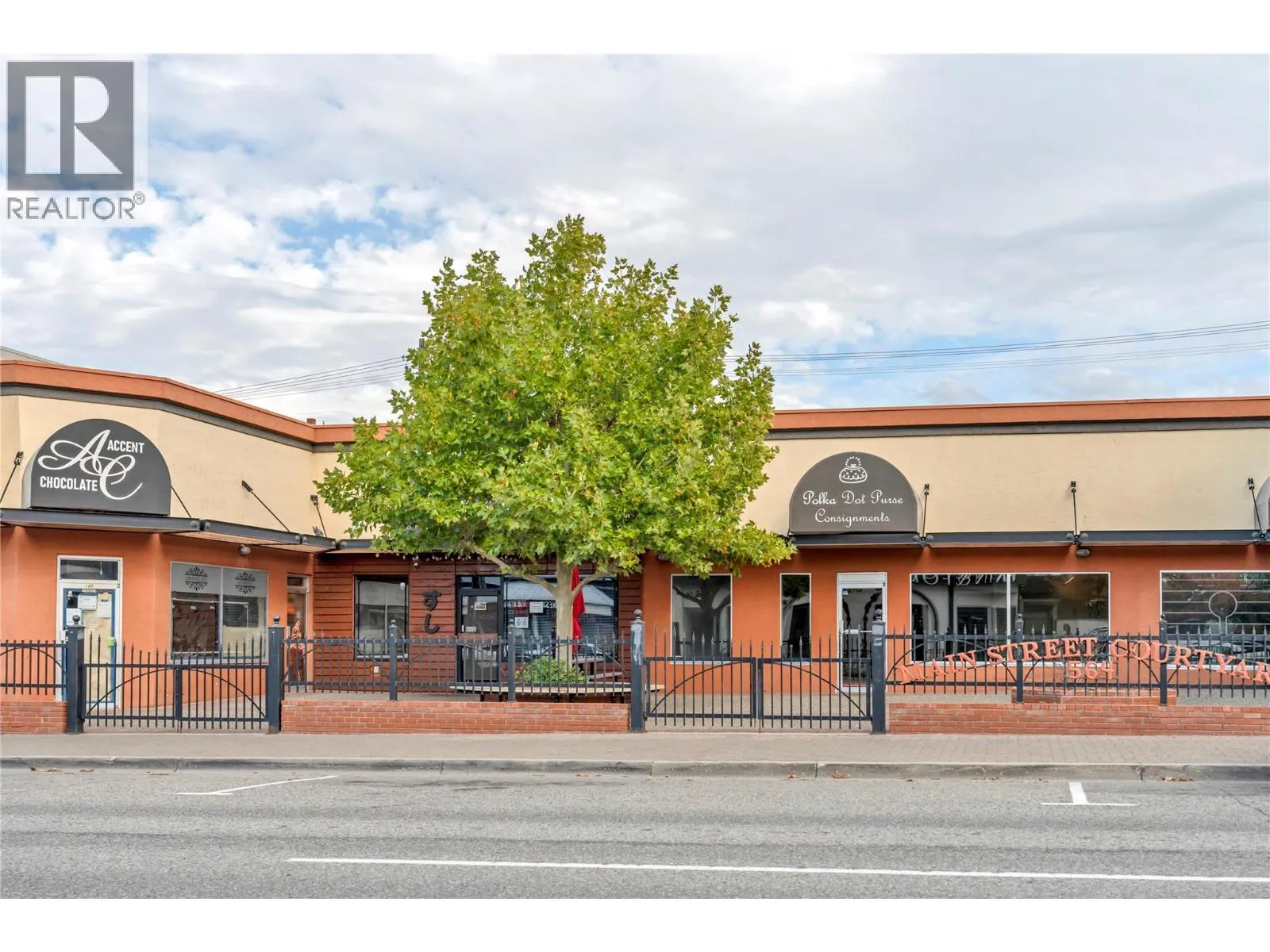 Retail for rent: 564 Main Street Unit# 120, Penticton, British Columbia V2A 5C7