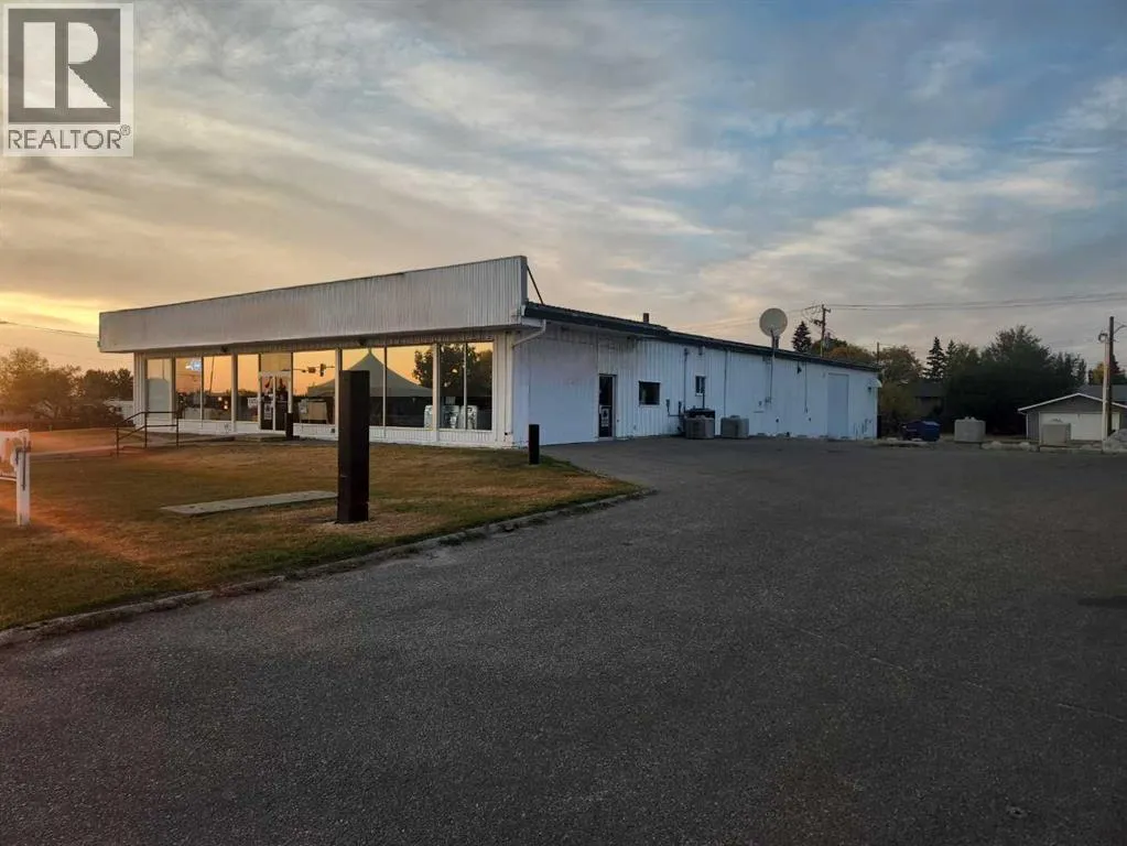 5642 46 Street, Olds, Alberta T4H 1B8