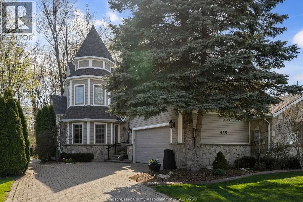 House for rent: 565 Gold Coast, Amherstburg, Ontario N8N 1M2