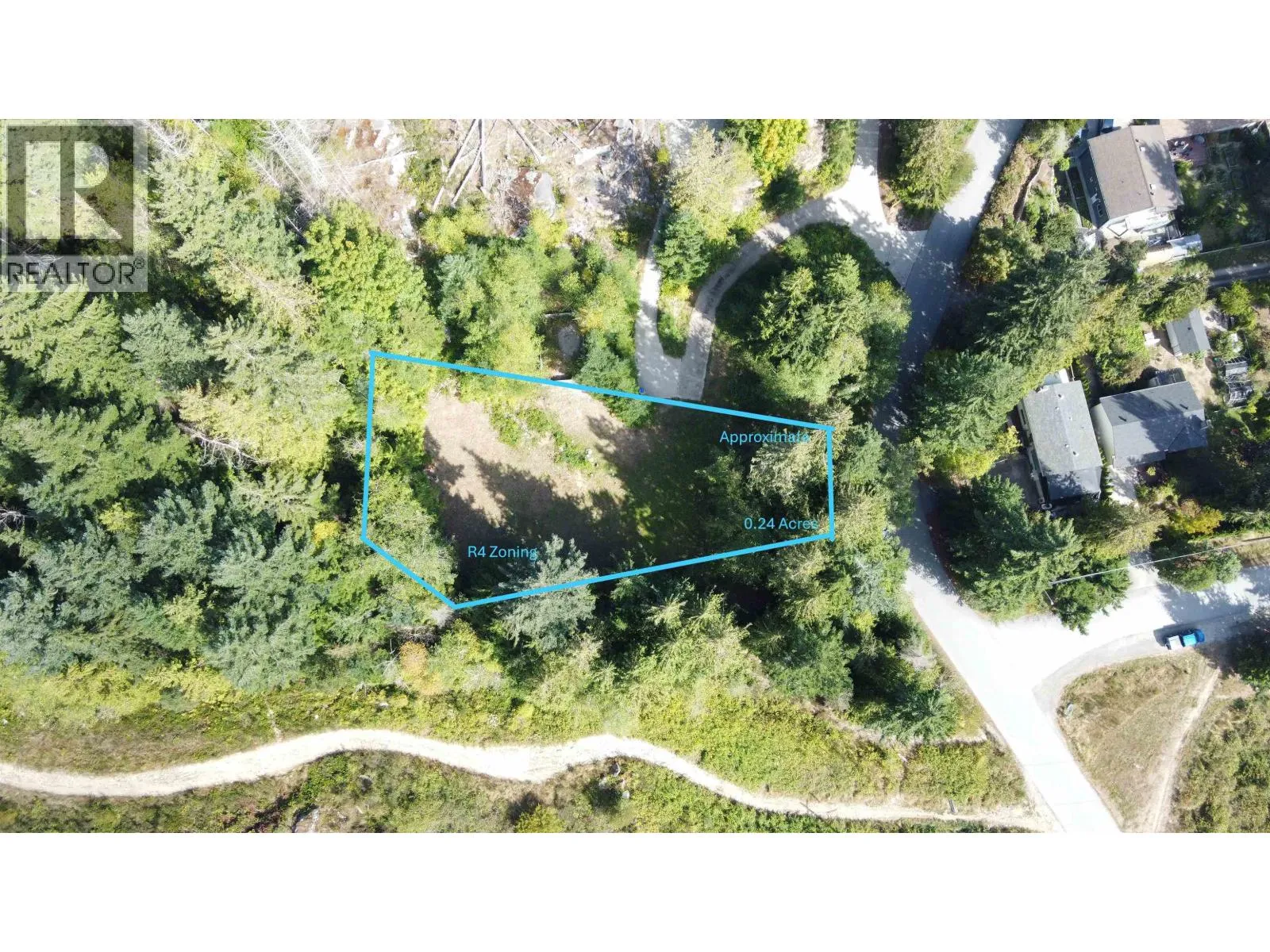 5661 Salmon Drive, Sechelt, British Columbia V0N 3A0