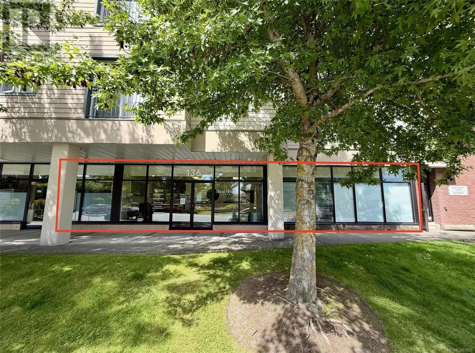 Retail for rent: 5,6,7 10030 Resthaven Dr, Sidney, British Columbia V8L 3G4