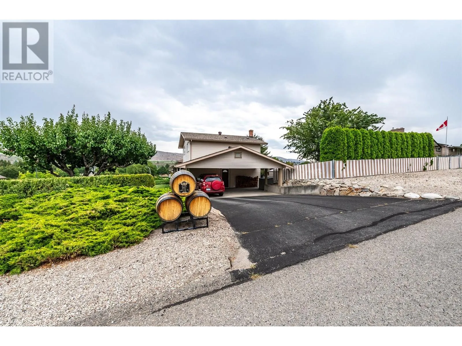 House for rent: 567 Lakeview Place, Oliver, British Columbia V0H 1T4