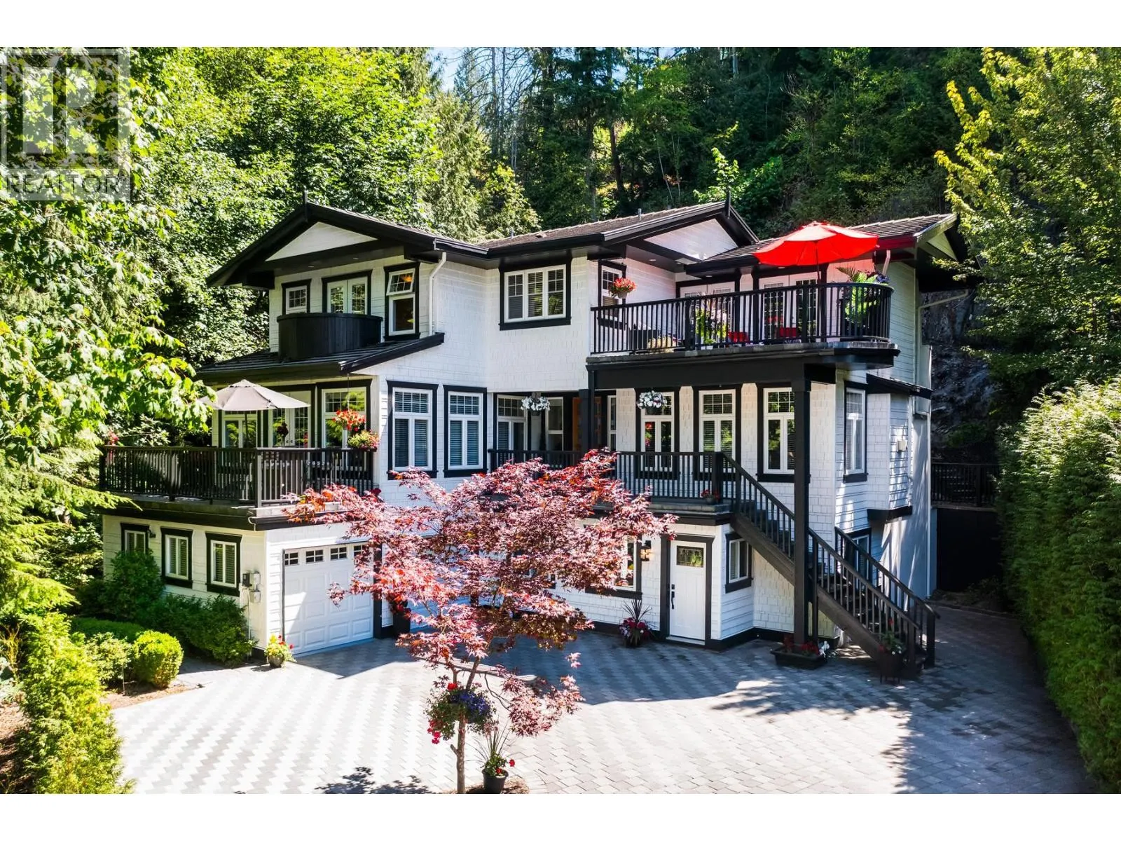 House for rent: 5671 Westport Road, West Vancouver, British Columbia V7W 1V3