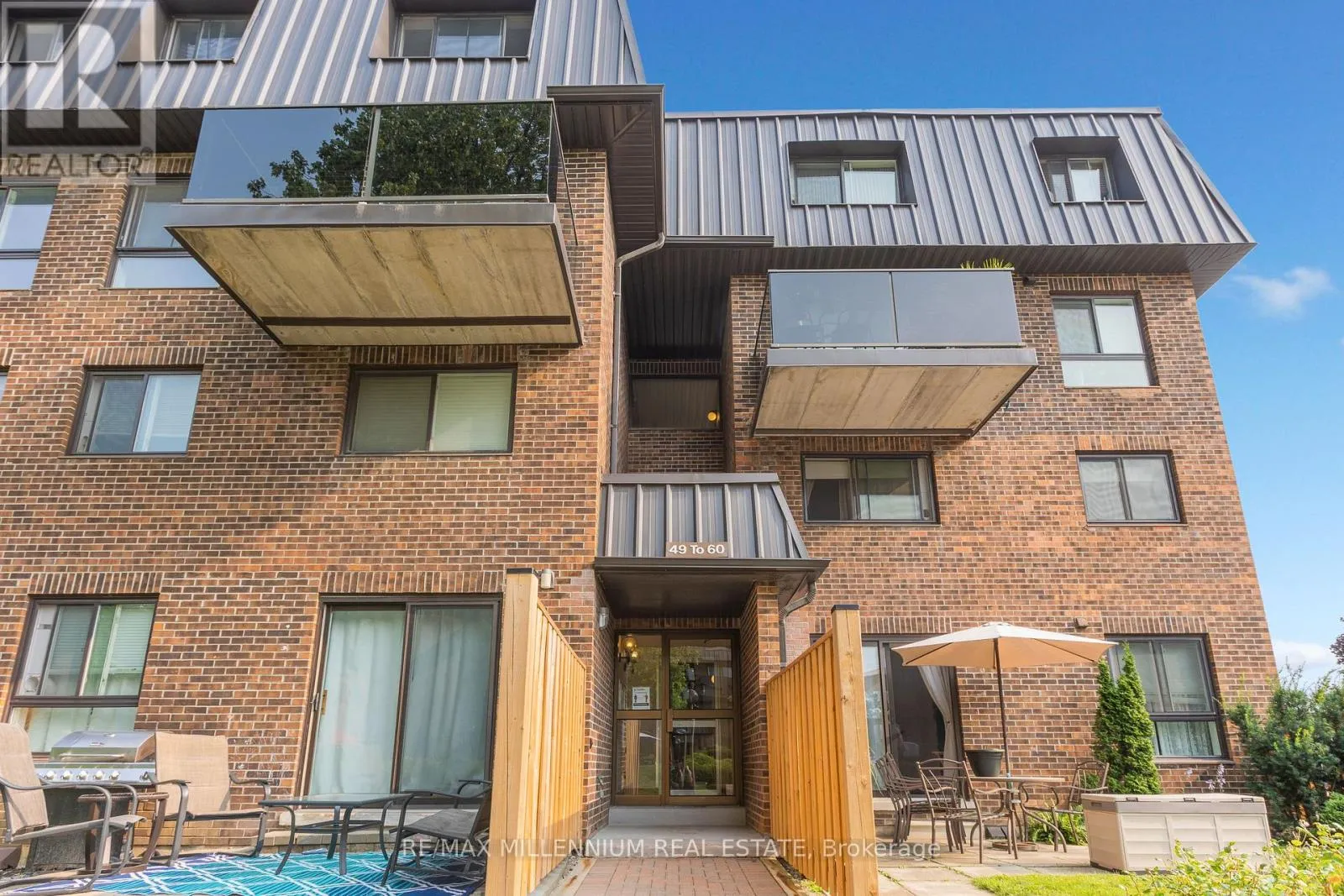 Row / Townhouse for rent: 57 - 53 Taunton Road E, Oshawa, Ontario L1G 3T6