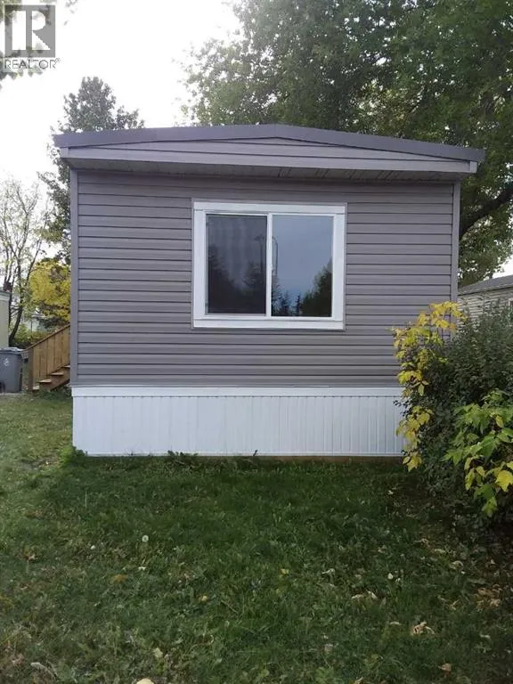 Mobile Home for rent: 57, 6220 17 Avenue Se, Calgary, Alberta T2A 0W6