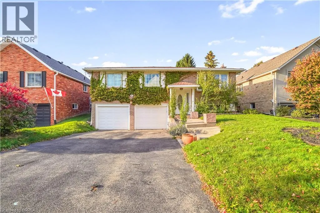 House for rent: 57 Ashgrove Avenue, Brantford, Ontario N3R 6E3