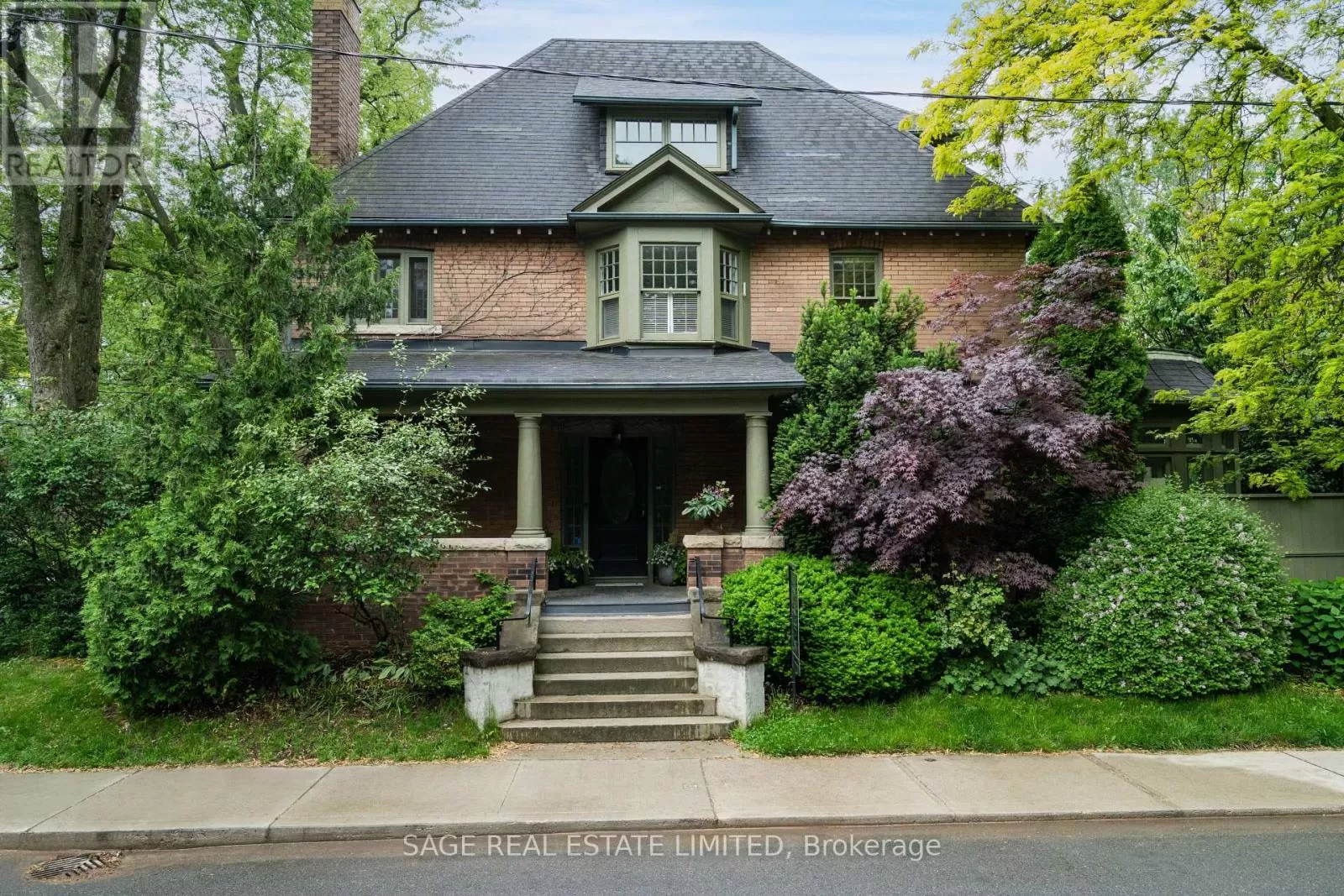 House for rent: 57 Castle Frank Road, Toronto, Ontario M4W 2Z5