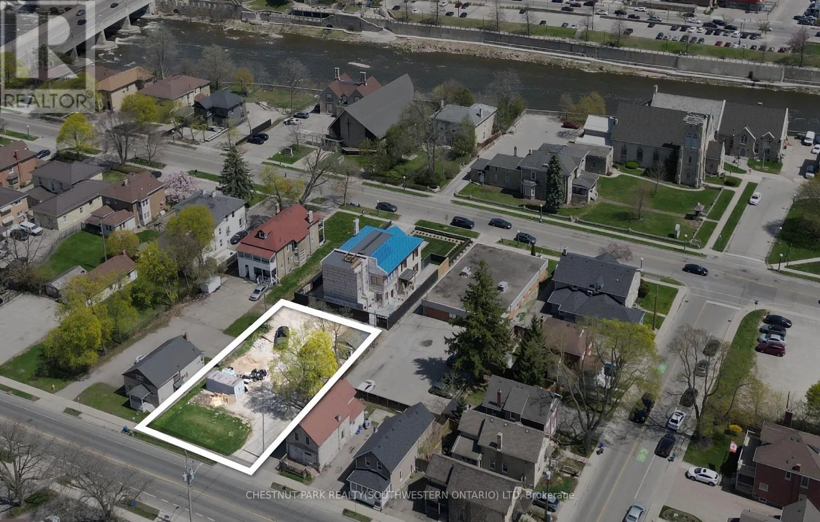 57 George Street N, Cambridge, Ontario N1S 2K9