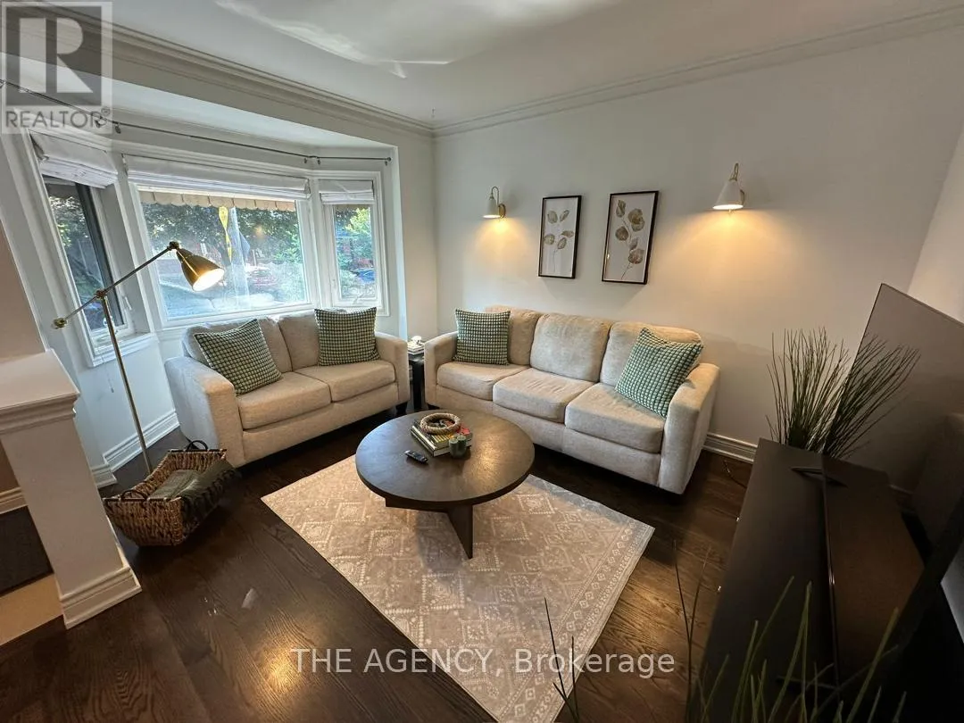 House for rent: 57 Highfield Road, Toronto, Ontario M4L 2T9