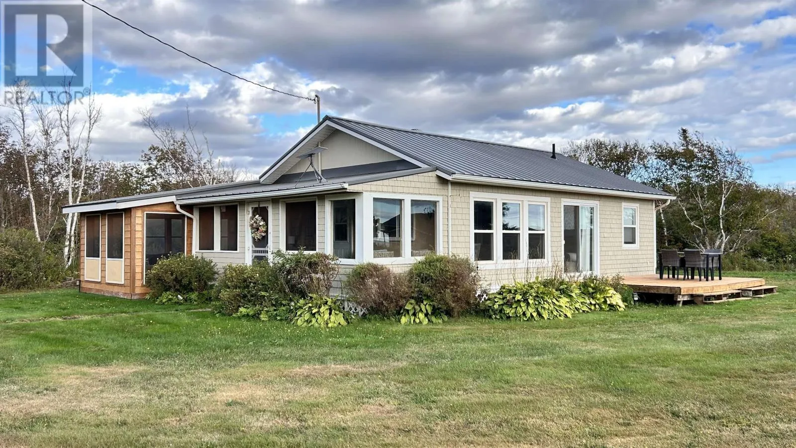 Recreational for rent: 57 Hummingbird Crescent, Fernwood, Prince Edward Island C0B 1C0