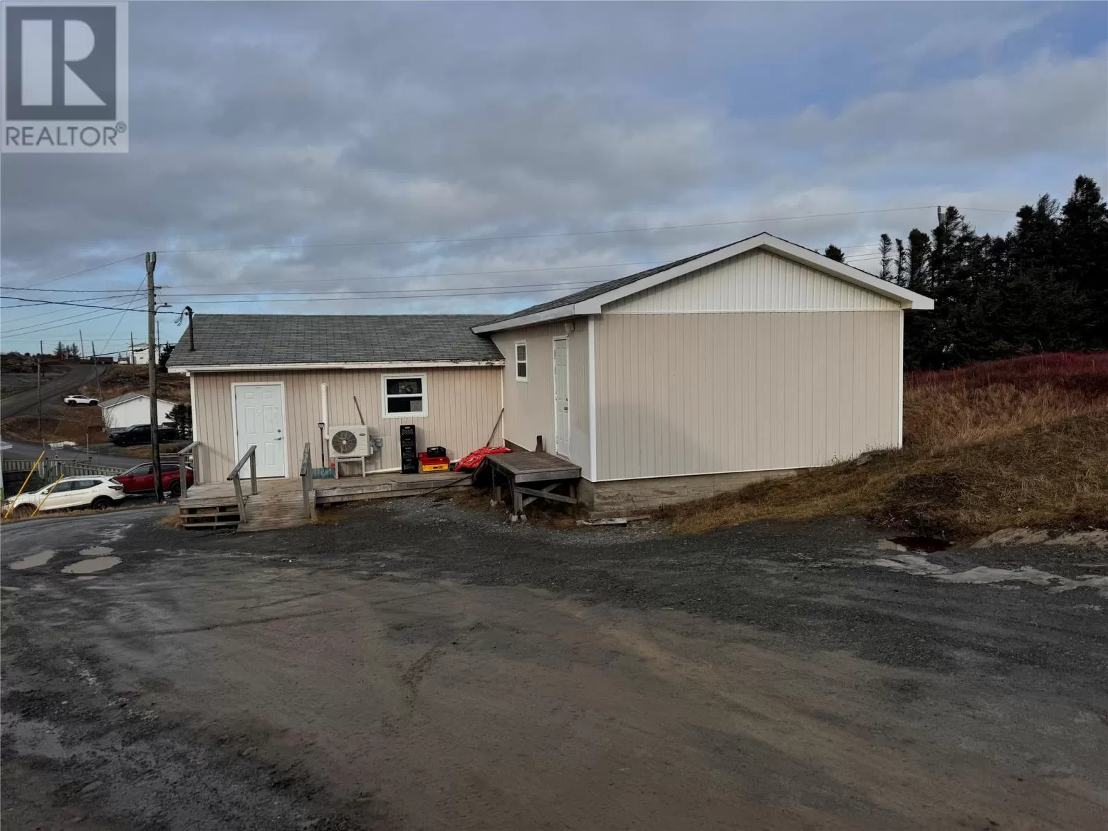 Retail for rent: 57 Main Road Road, Change Islands, Newfoundland & Labrador A0G 1R0