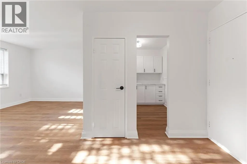 Apartment for rent: 57 Mericourt Road Unit# 3, Hamilton, Ontario L8S 2N5