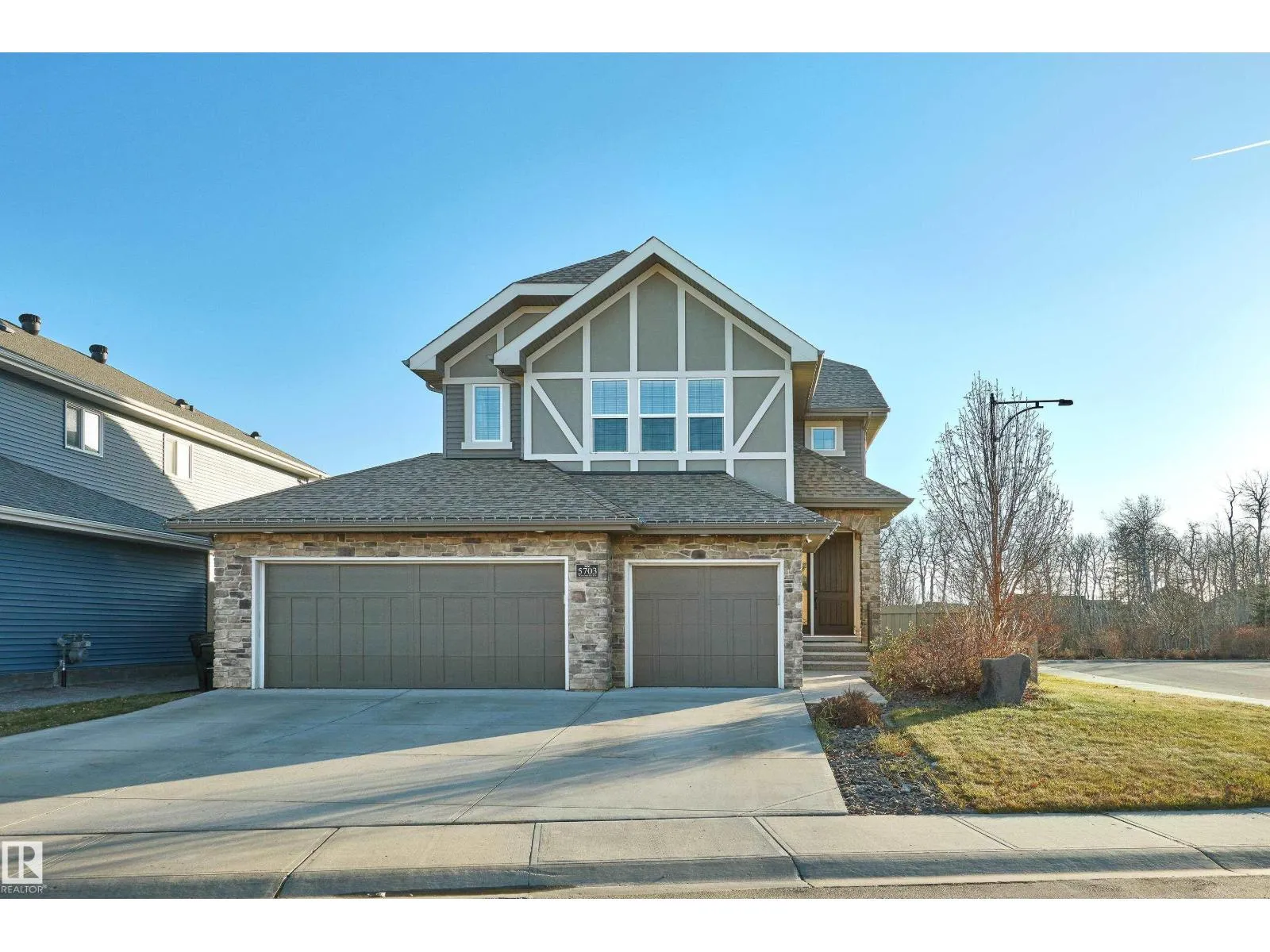 House for rent: 5703 Edworthy Ld Nw, Edmonton, Alberta T6M 0P2