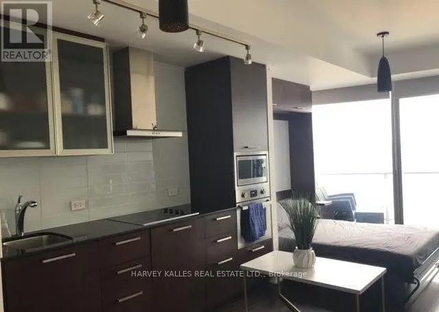 Apartment for rent: 5708 - 12 York Street, Toronto, Ontario M5J 0A1