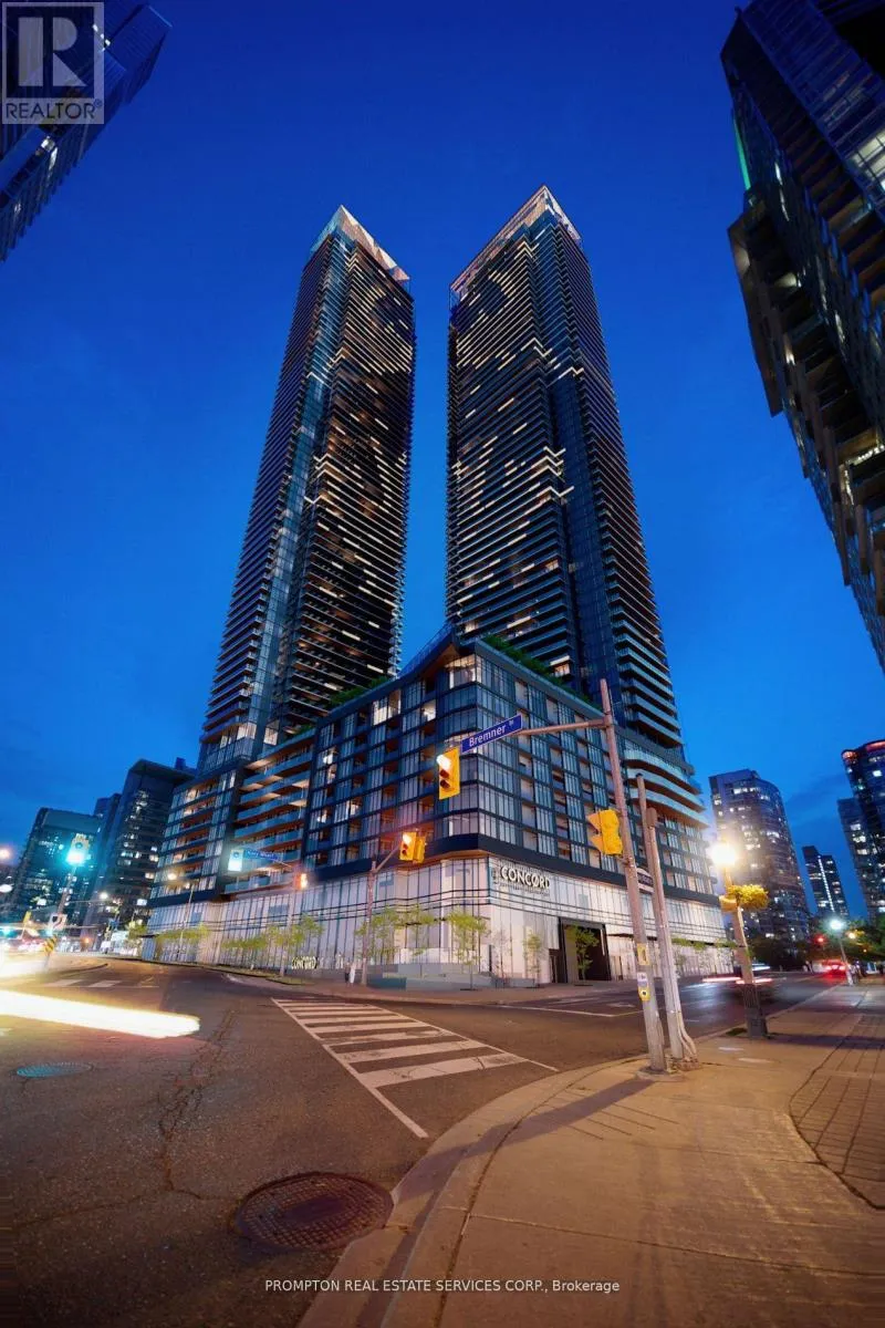 Apartment for rent: 5709 - 3 Concord Cityplace Way, Toronto, Ontario M5V 0X4