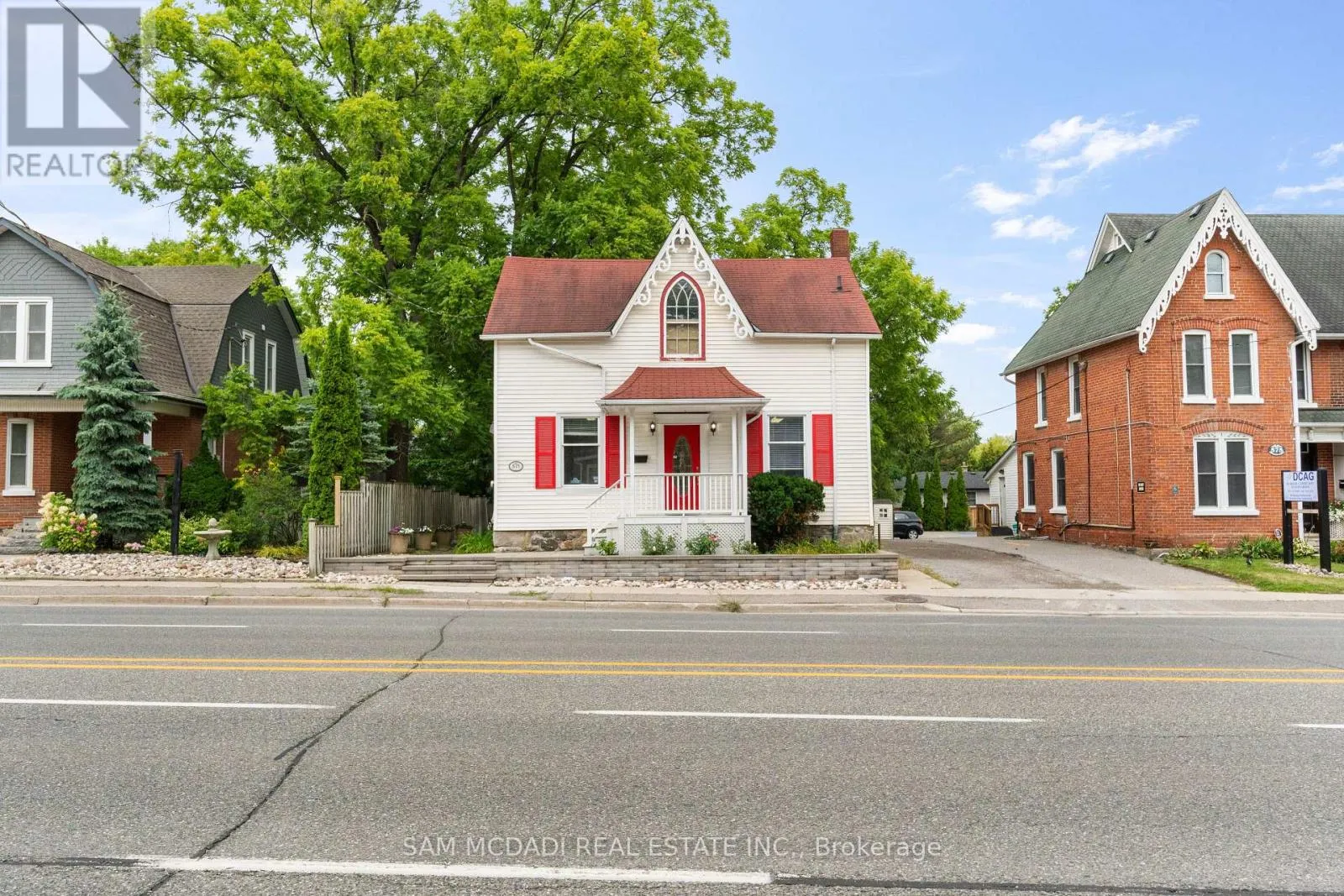 Offices for rent: 571 Kingston Road W, Ajax, Ontario L1S 6M1