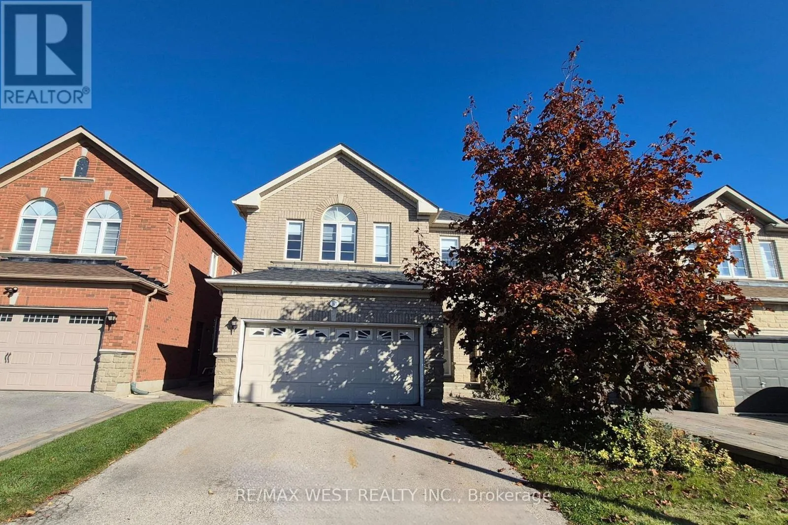 House for rent: 571 Vellore Woods Boulevard, Vaughan, Ontario L4H 2V8