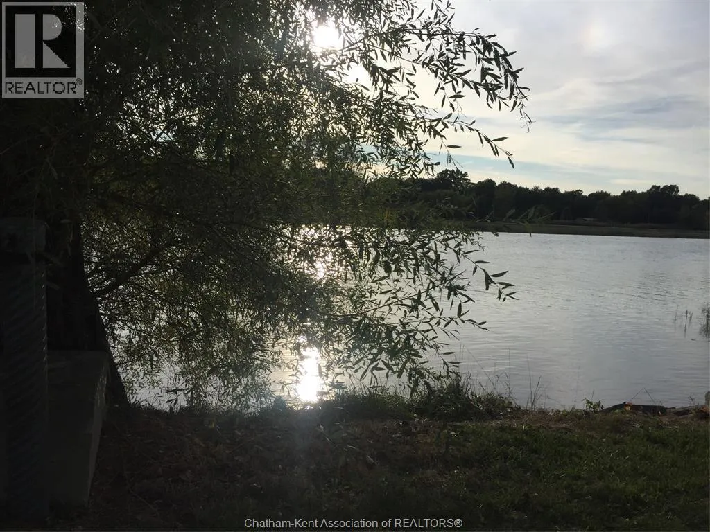 5732 Bluewater Line, Wallaceburg, Ontario N8A 4K9