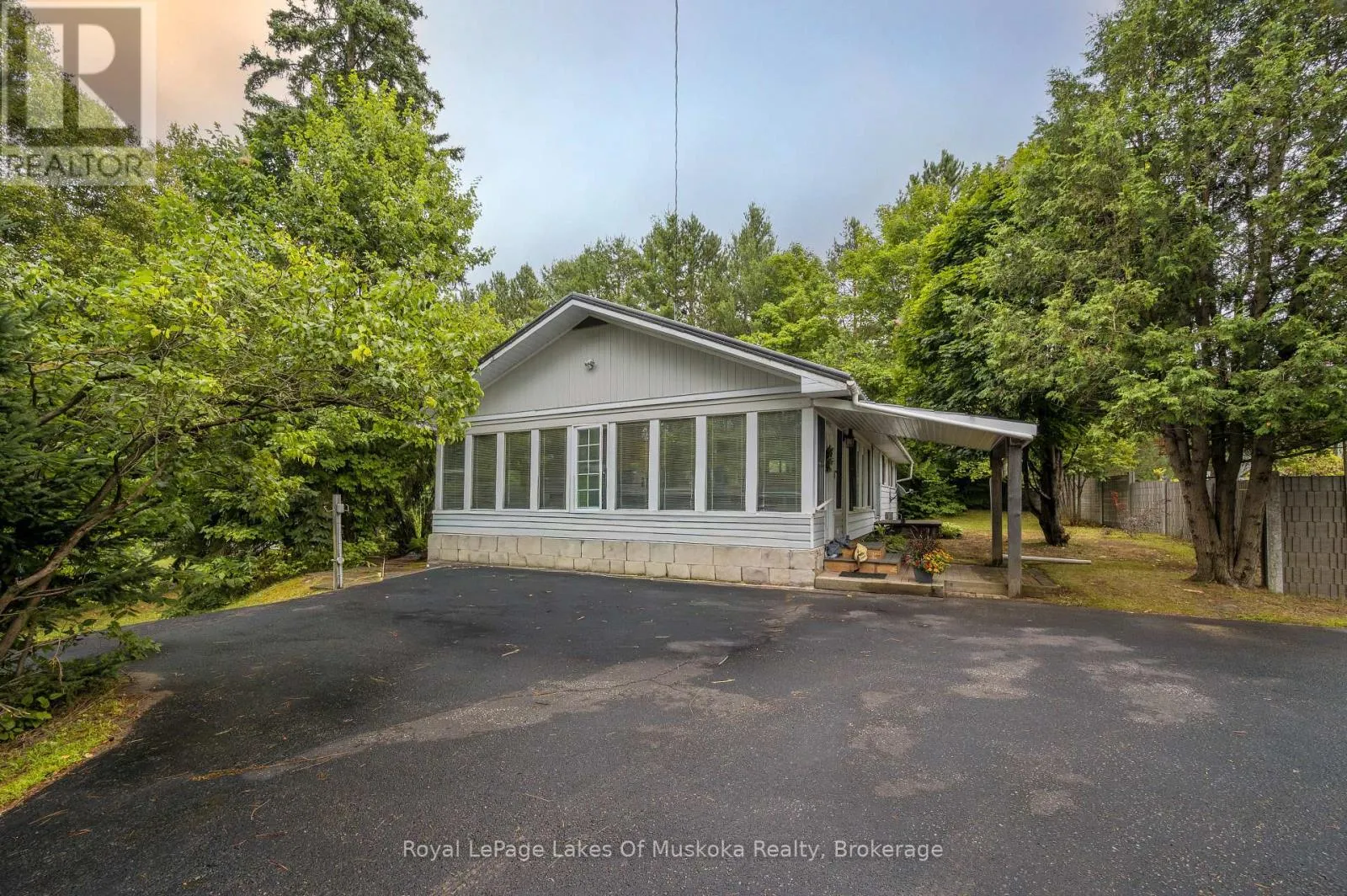 House for rent: 574 Ravenscliffe Road, Huntsville, Ontario P1H 1N5