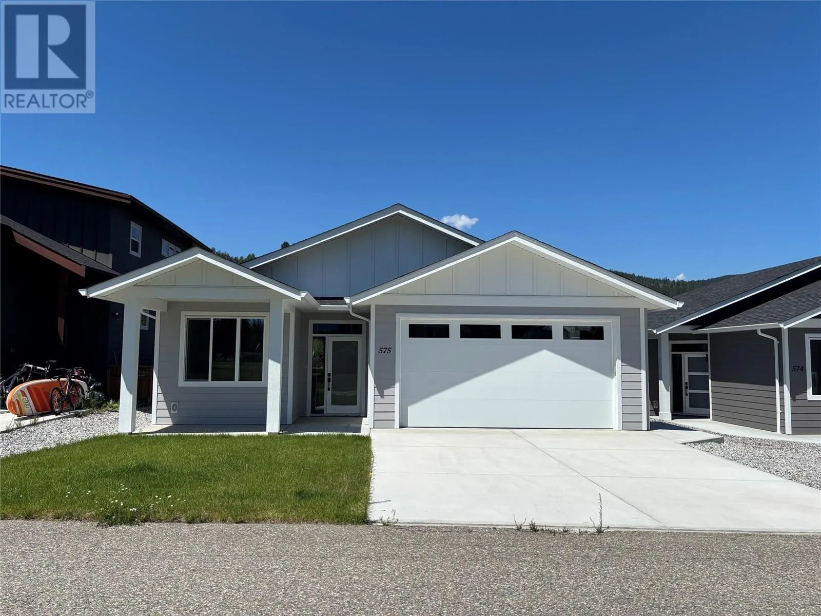 House for rent: 575 Meadowlark Avenue, Vernon, British Columbia V1H 2A1