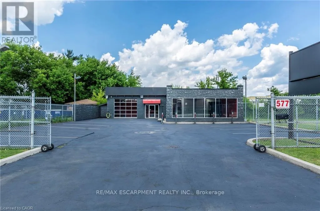 577 Burlington Street E, Hamilton, Ontario L8L 4J5